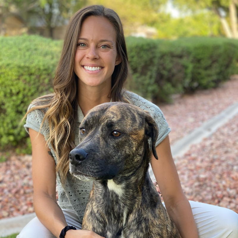 Dr. Leigh Malanga, veterinario en Tropicana Animal Hospital